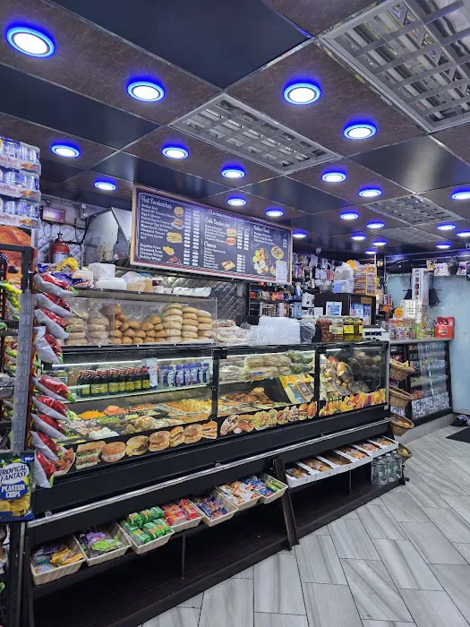 26 Gourmet Deli Picture 9