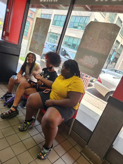 Pizza Hut Express Picture 4