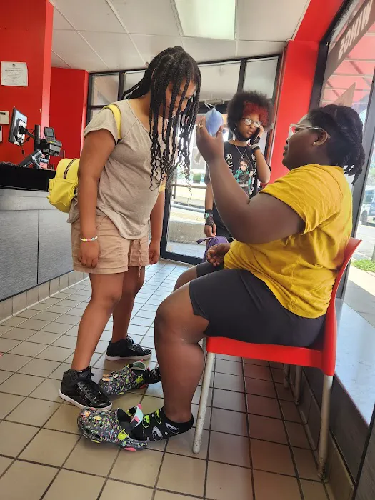 Pizza Hut Express Picture 8