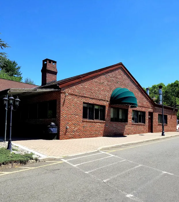 Mason Jar Family Restaurant and Bar Picture 3