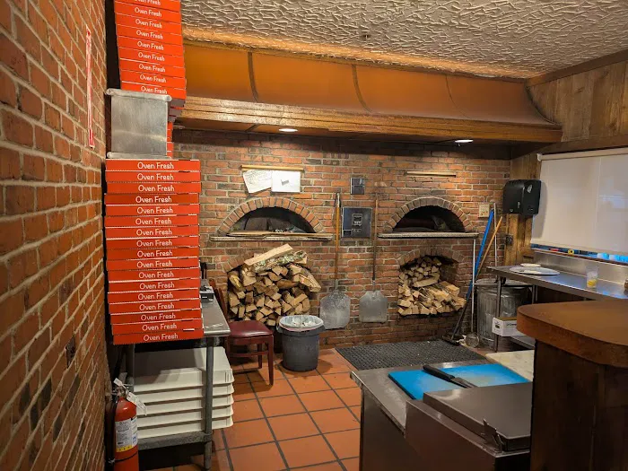 Mason Jar Family Restaurant and Bar Picture 2