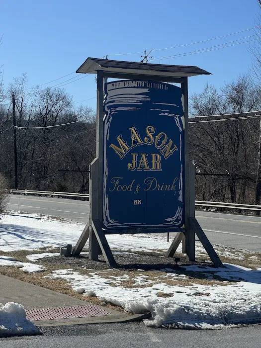 Mason Jar Family Restaurant and Bar Picture 8