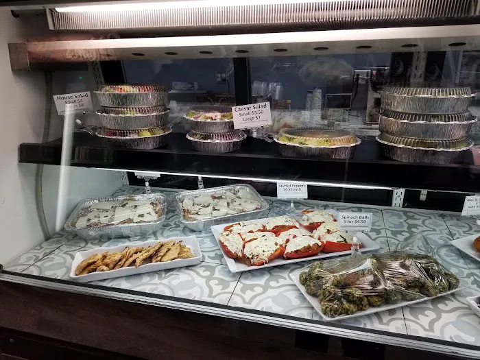 Mom's kitchen to go Picture 1