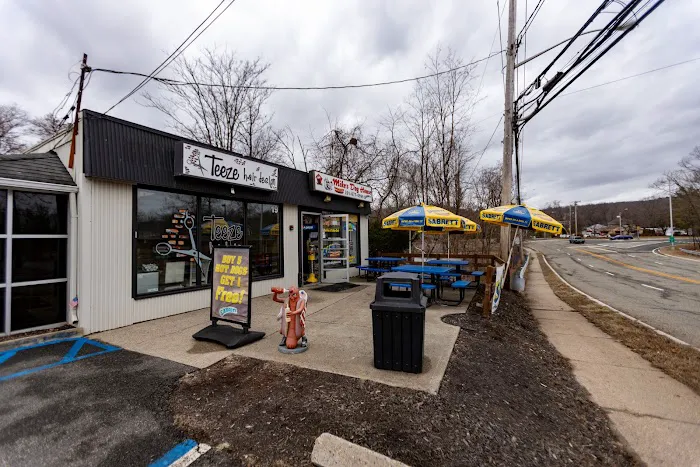 Mike's Dog House Picture 8