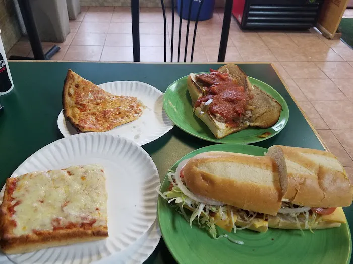 Juniors Pizza & Subs Picture 1