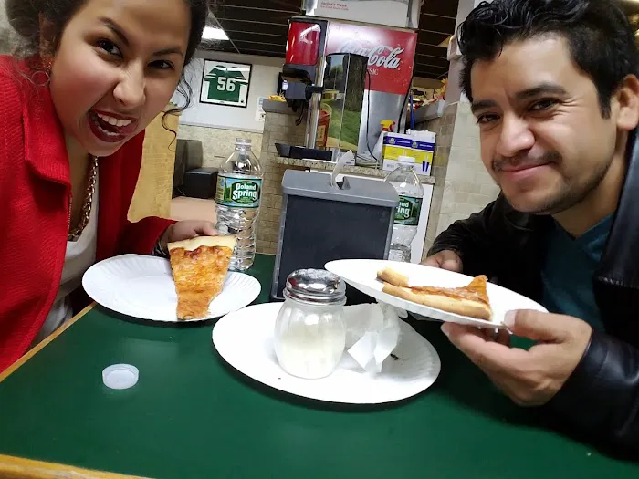 Juniors Pizza & Subs Picture 4