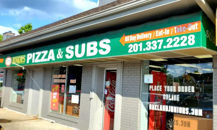 Juniors Pizza & Subs Picture 9