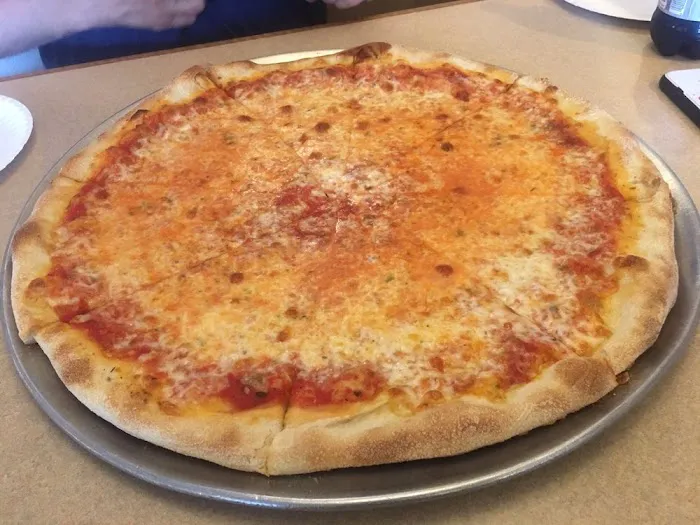 Frank's Pizza Picture 5
