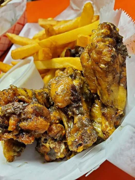 Hansil's Bar & Grill Picture 9