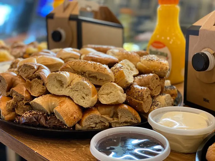 Sunrise Bagels Cafe & Deli Picture 1