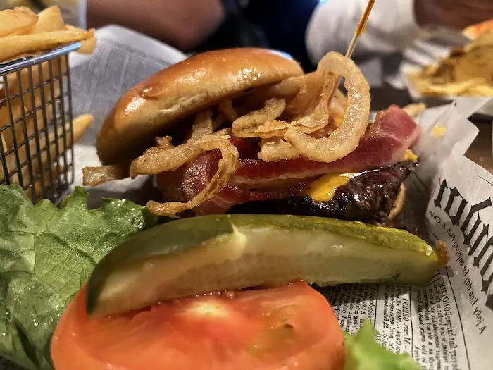 Maggies Town Tavern Picture 7