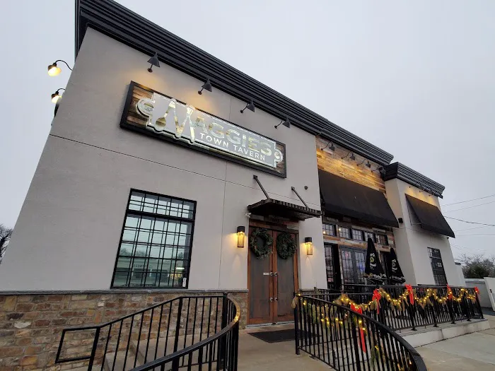 Maggies Town Tavern Picture 8