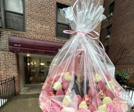 Berryccino - Edible Chocolate Covered Strawberry Boutique