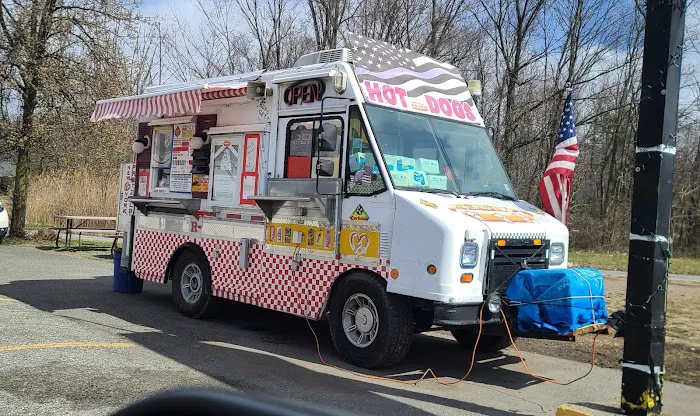 Curbside Cafe Picture 5