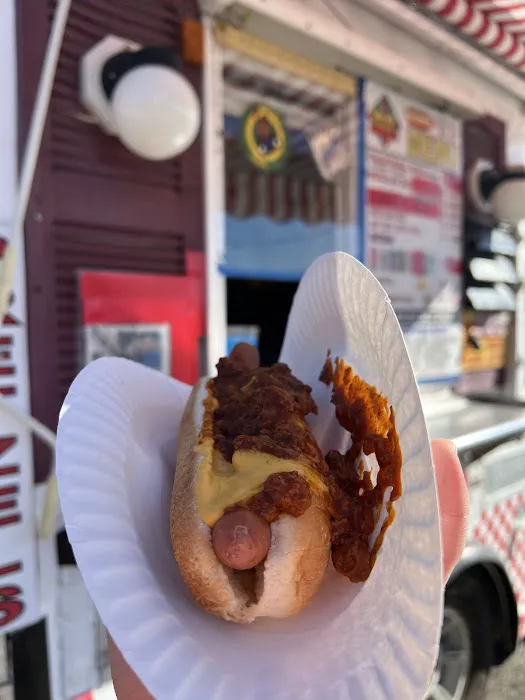 Curbside Cafe Picture 4