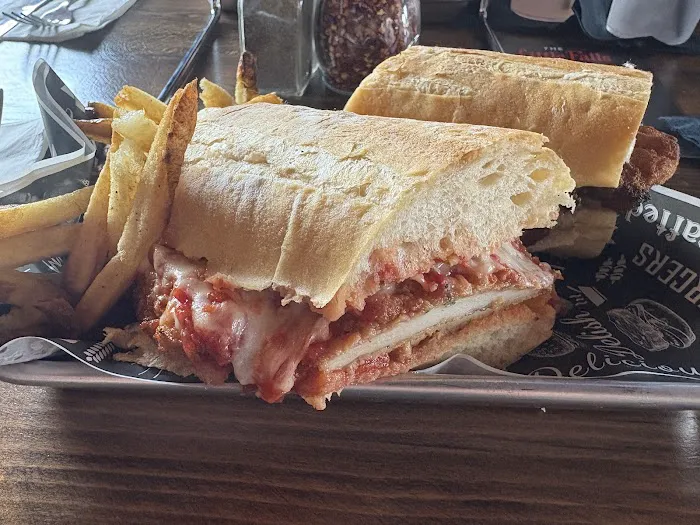 THE LITTLE FALLS TAVERN Picture 3