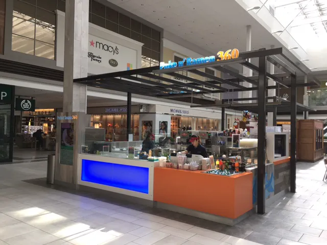 Poke n' Ramen 360 Picture 4