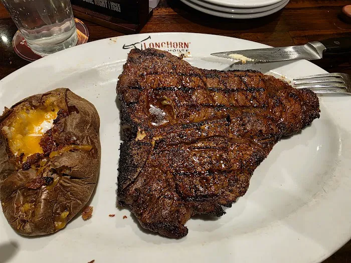 LongHorn Steakhouse Picture 4