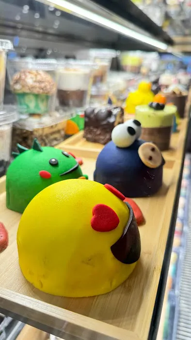 Eclairland Willowbrook Picture 1