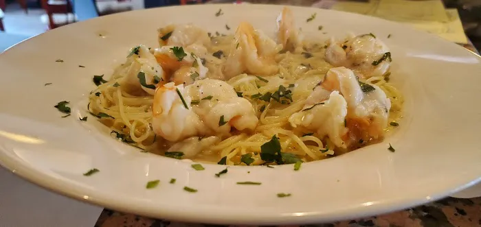 Hollywood Pizzeria & Restaurant Picture 10