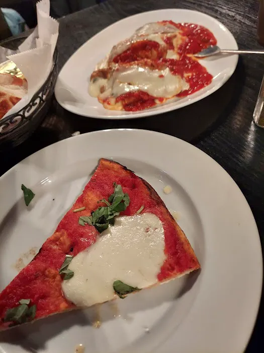 Lombardi's Bar & Restaurant Picture 8