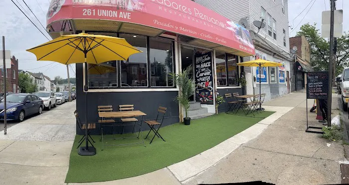 Sabores Peruanos Restaurant Picture 8