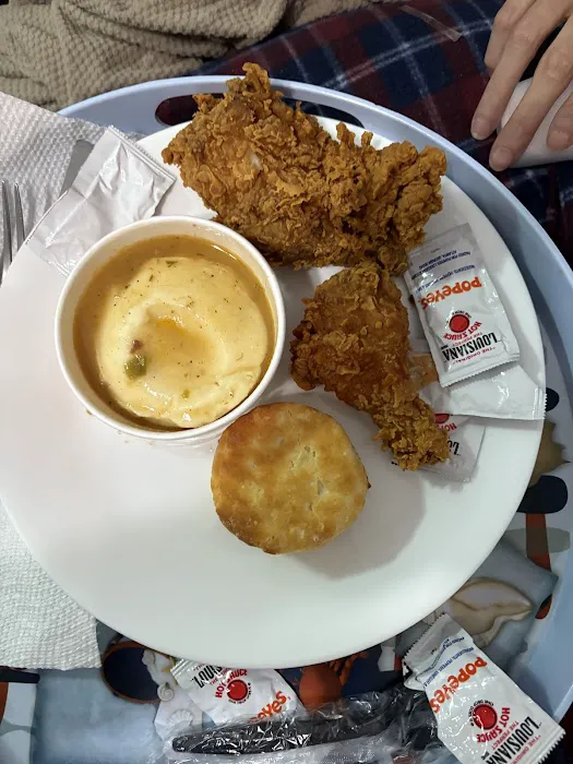 Popeyes Louisiana Kitchen Picture 4