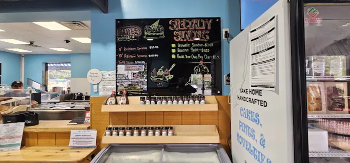 Sip 'N Swirl Homemade Ice Cream Picture 1