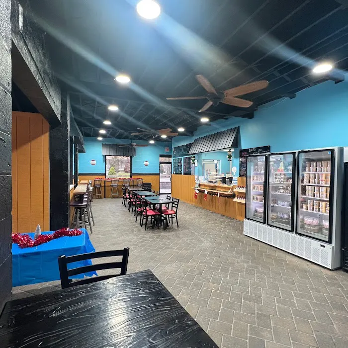 Sip 'N Swirl Homemade Ice Cream Picture 6