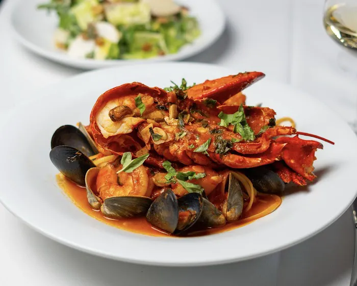 Lumi's Restaurant Picture 10