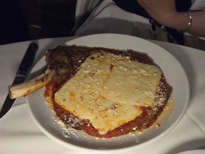 Lumi's Restaurant Picture 4