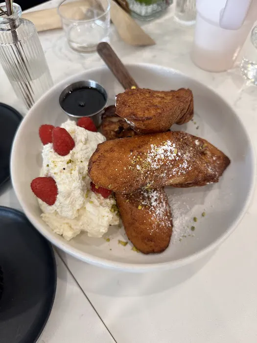 Jackie Smalls Picture 4