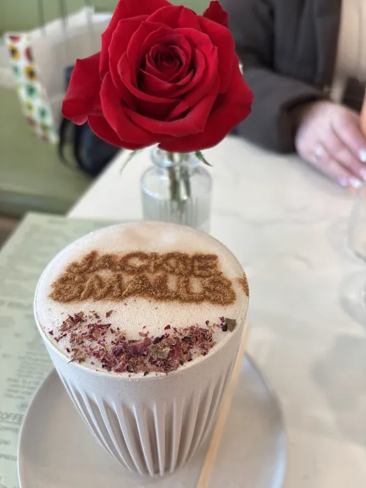 Jackie Smalls Picture 7