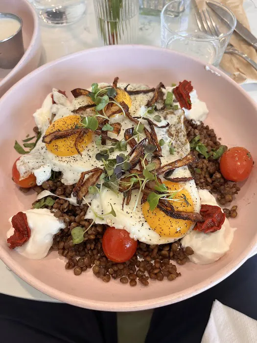 Jackie Smalls Picture 6