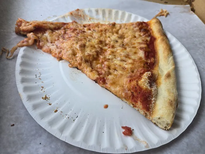 Neil's Pizzeria & Restaurant Picture 7