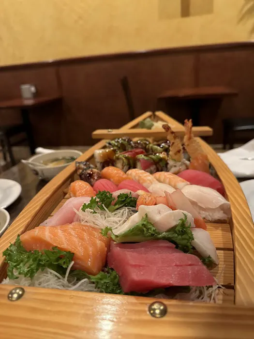 Koi Chinese and sushi Picture 2