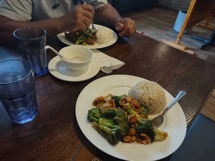 Koi Chinese and sushi Picture 1