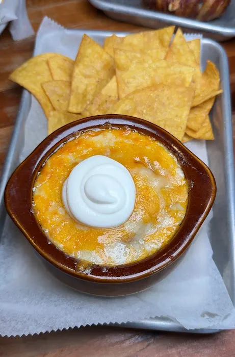 Outlaw Saloon Picture 2