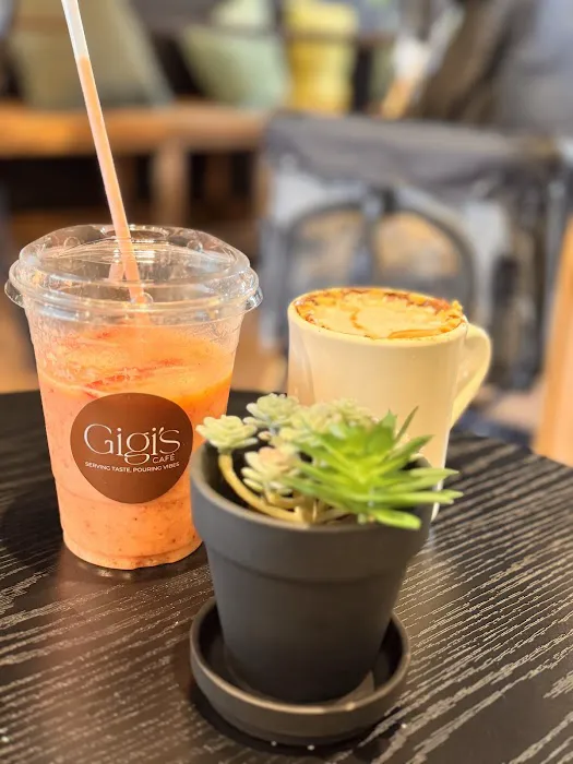 Gigi's Cafe Picture 6