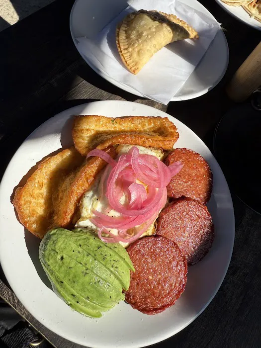 Gigi's Cafe Picture 4