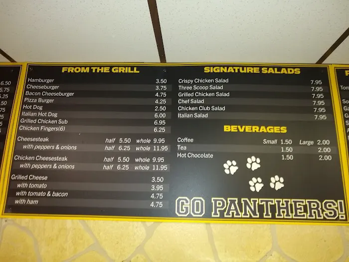 Cedar Grove Deli Picture 10