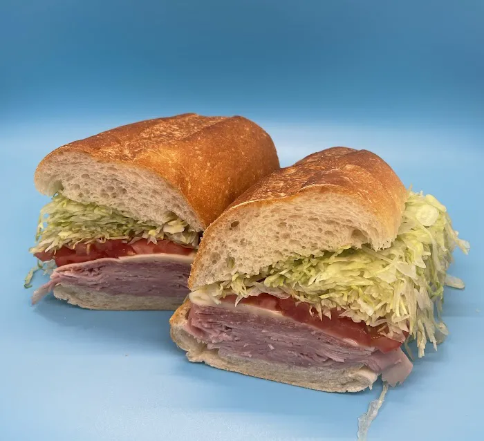 Lakeside Deli's Poolside Cafe Picture 5