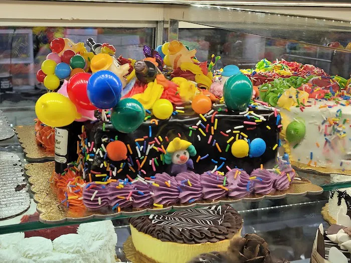 Shloimy's Heimishe Bakery Picture 8