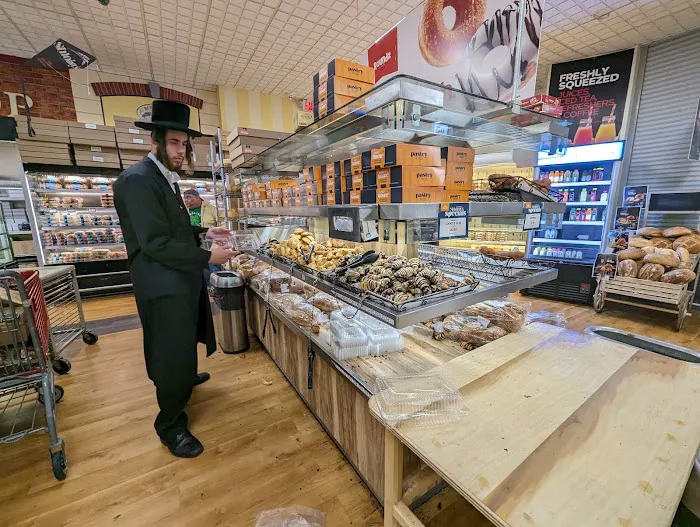 Shloimy's Heimishe Bakery Picture 7