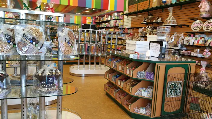 Oh! Nuts in Evergreen Kosher supermarket Picture 5