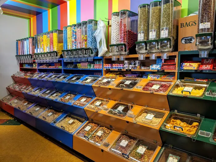 Oh! Nuts in Evergreen Kosher supermarket Picture 9