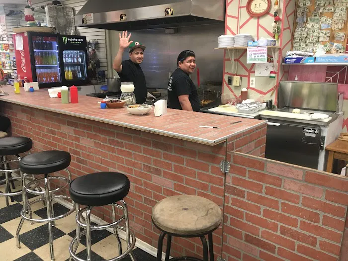 Pit Stop Deli And Azteca Restaurent Picture 6