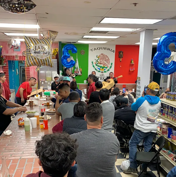 Pit Stop Deli And Azteca Restaurent Picture 3