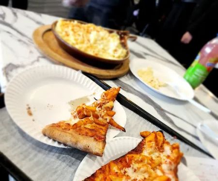 Sheli’s pizza ( town square)