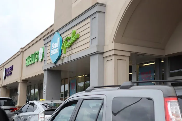 Sheli’s pizza ( town square) Picture 8